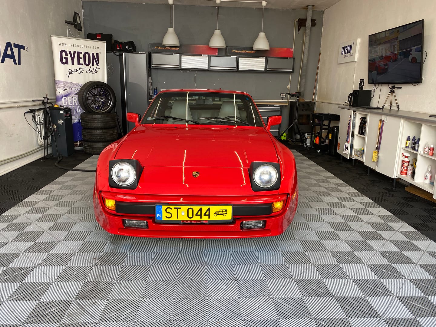 Gotowa 944 czeka na pierwszą podróż.